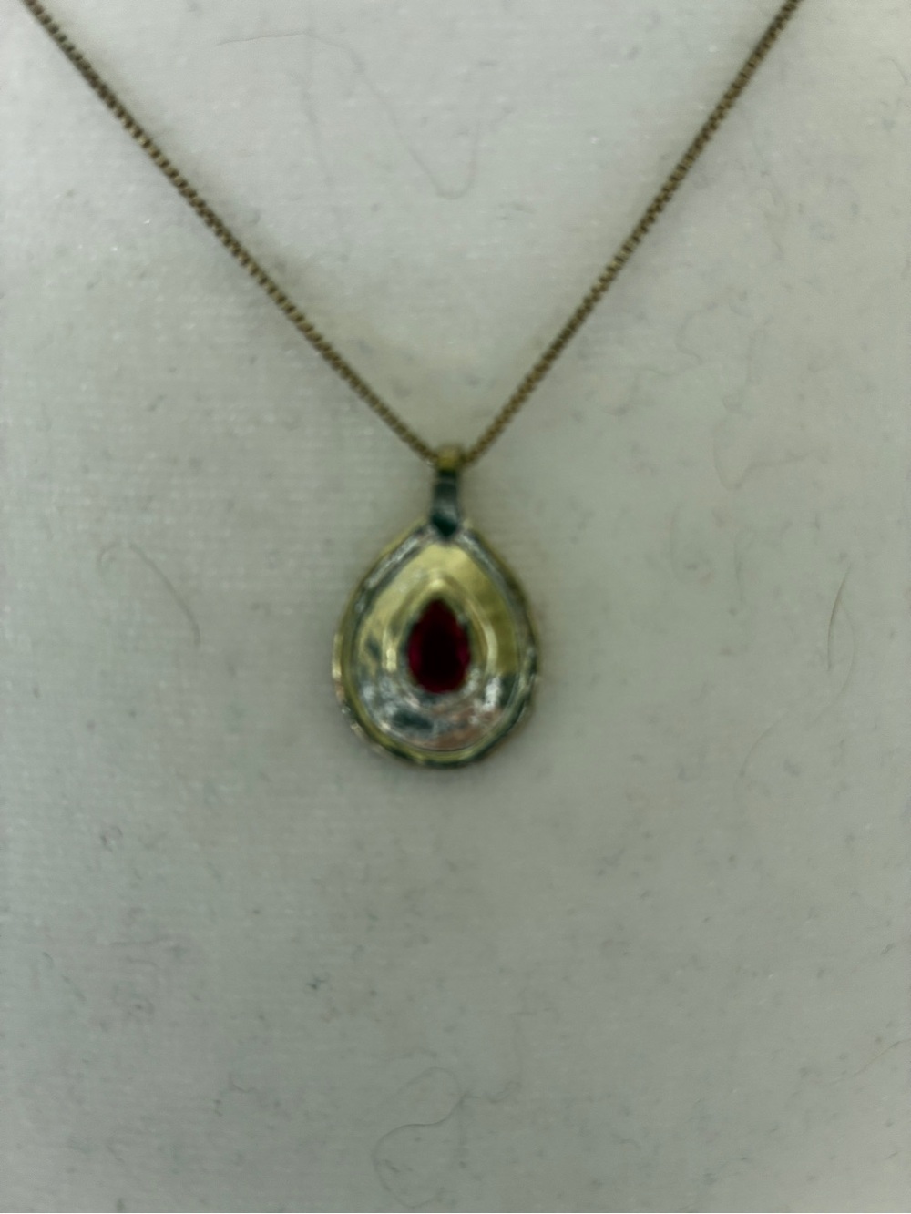 Silpada’s Sterling silver Teardrop Pendant Necklace with pink Center crystal.